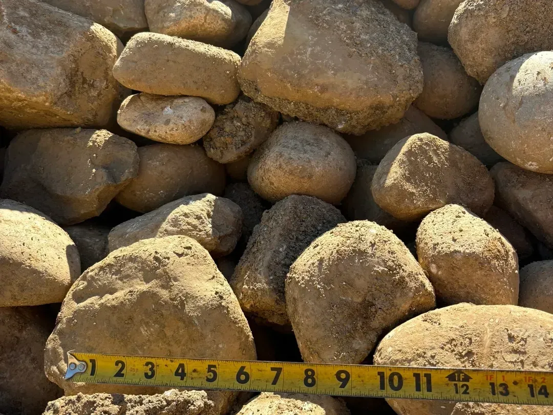 Dirty Oversized Rock